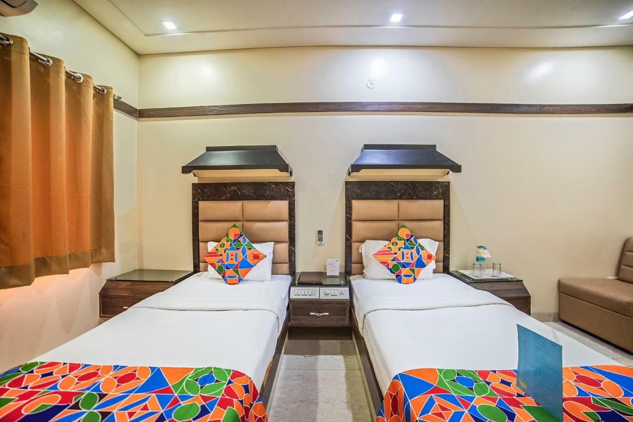 FabHotel Santoor Geeta Bhawan Square Indore Bagian luar foto