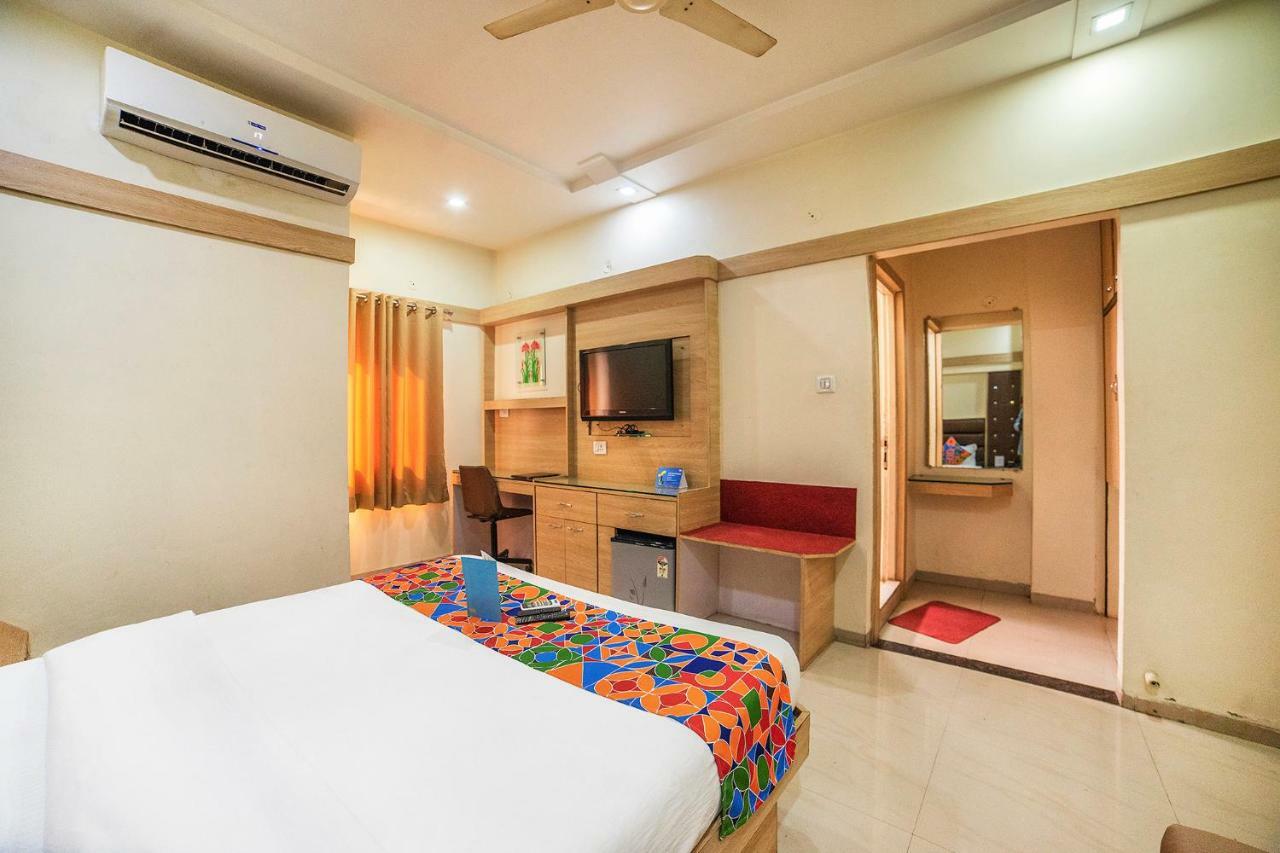 FabHotel Santoor Geeta Bhawan Square Indore Bagian luar foto