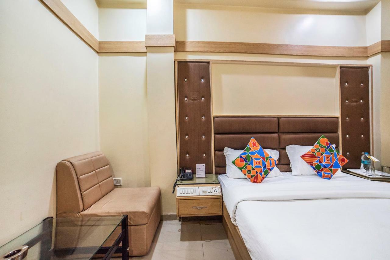 FabHotel Santoor Geeta Bhawan Square Indore Bagian luar foto
